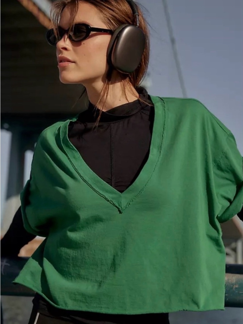 FP Movement Inspire V-Neck Tee L Green Oversized Cropped Raw Hem Free People - Picture 3 of 6